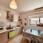 Apartment Cosy And Modern Maisonette With Private Terrace-near Sea! *