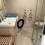 Cosy And Modern Maisonette With Private Terrace-near Sea! * マルサスカーラ