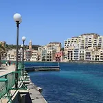Cosy And Modern Maisonette With Private Terrace-near Sea! Apartment Marsaskala