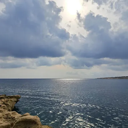 Bright Seaside Maisonette With Private Terrace 마르사스칼라
